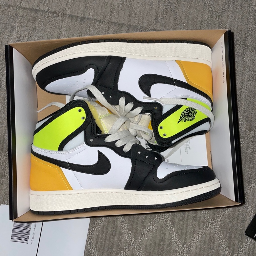 Jordan 1’s ‘volt gold’